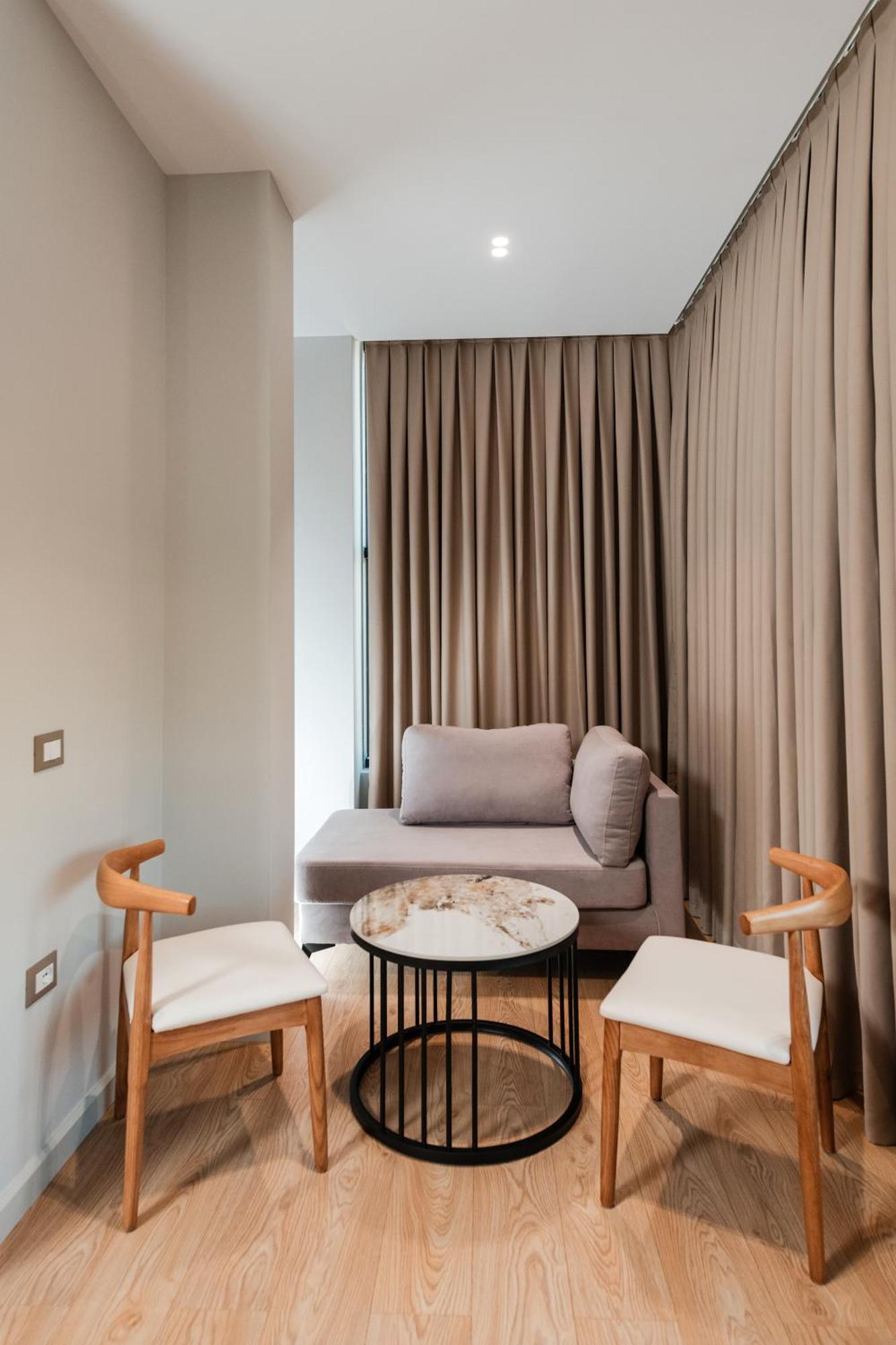 Troci Hotel Kamez Екстериор снимка